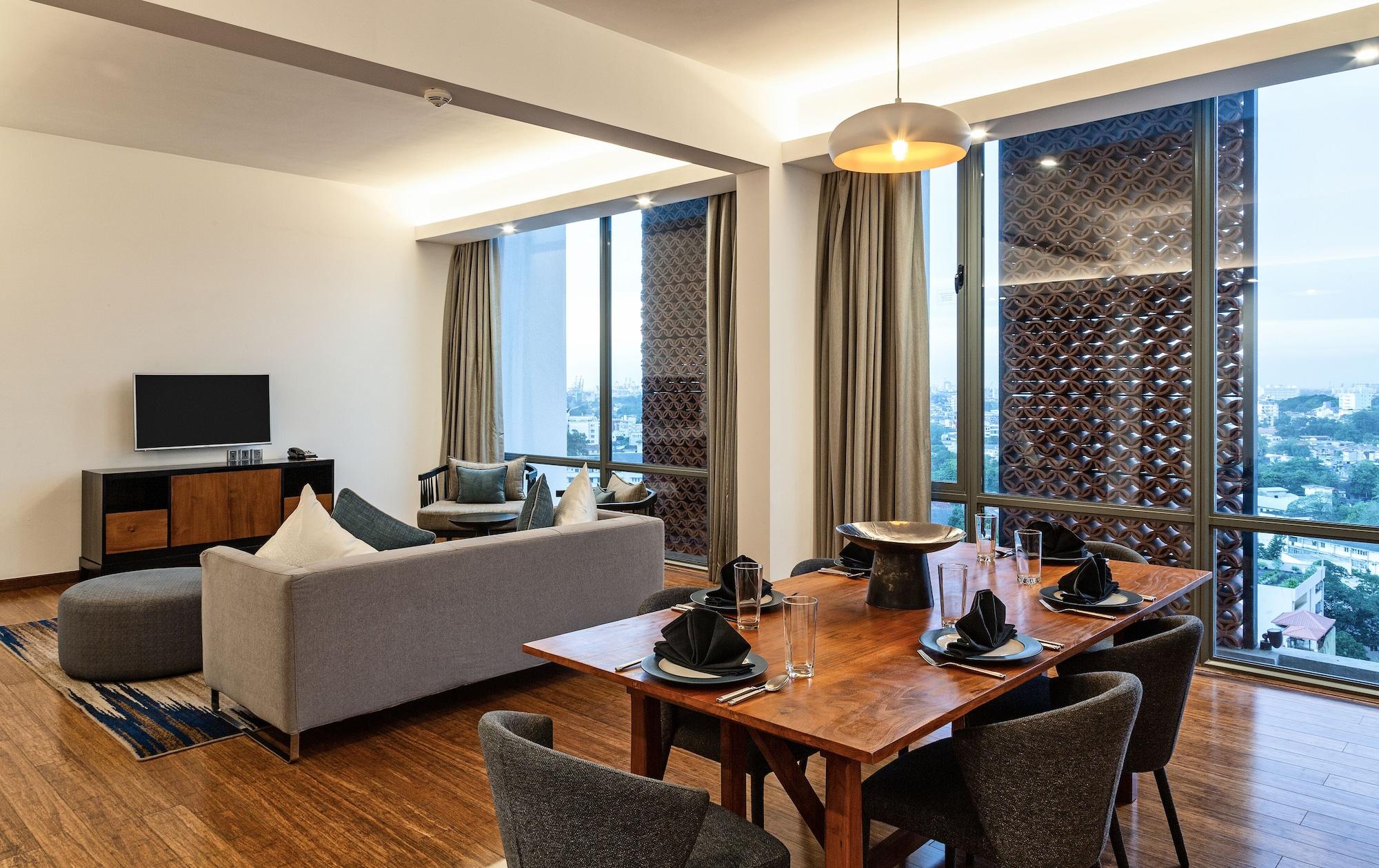 Отель Jetwing Colombo Seven Экстерьер фото
