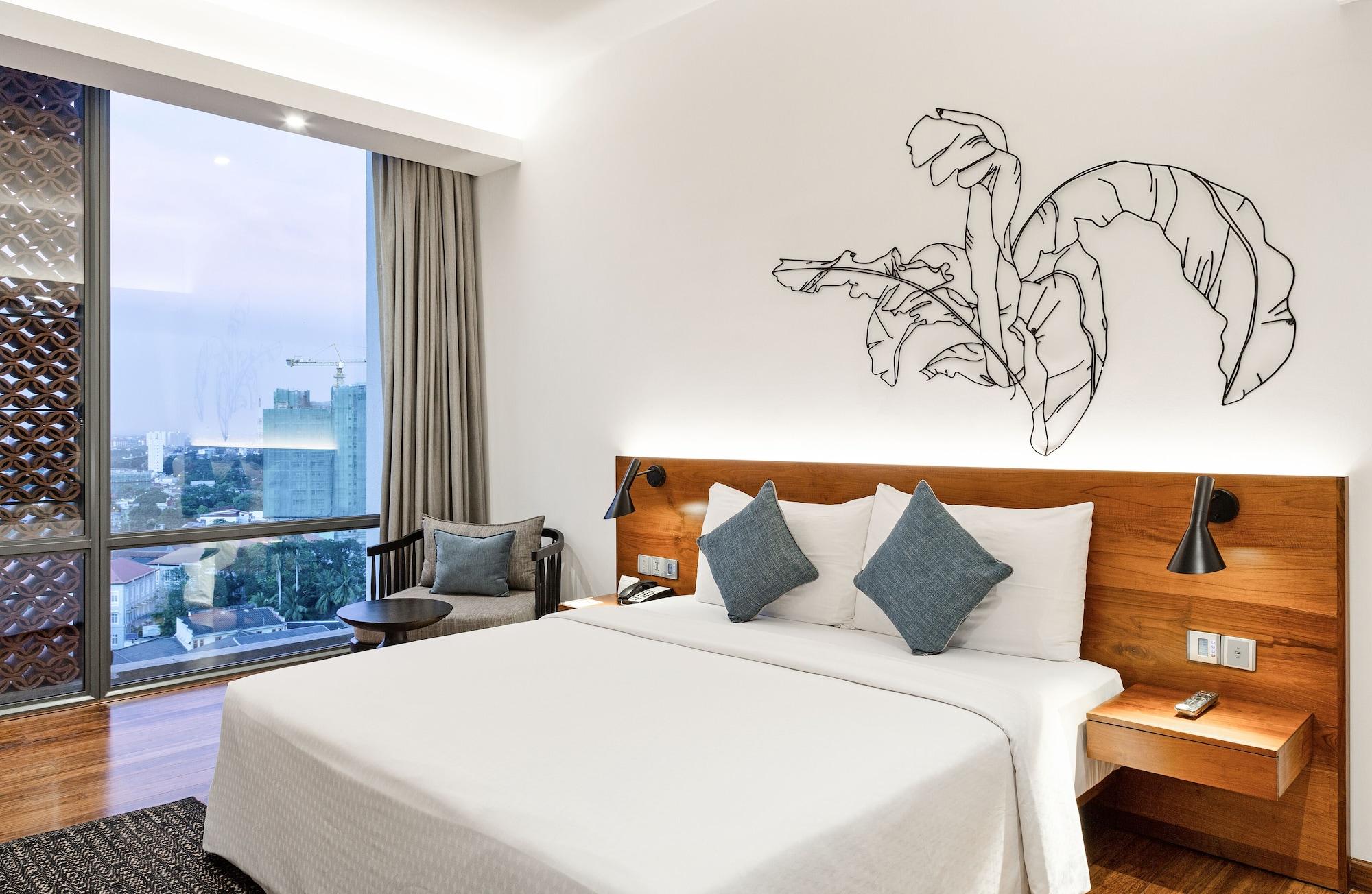 Отель Jetwing Colombo Seven Экстерьер фото