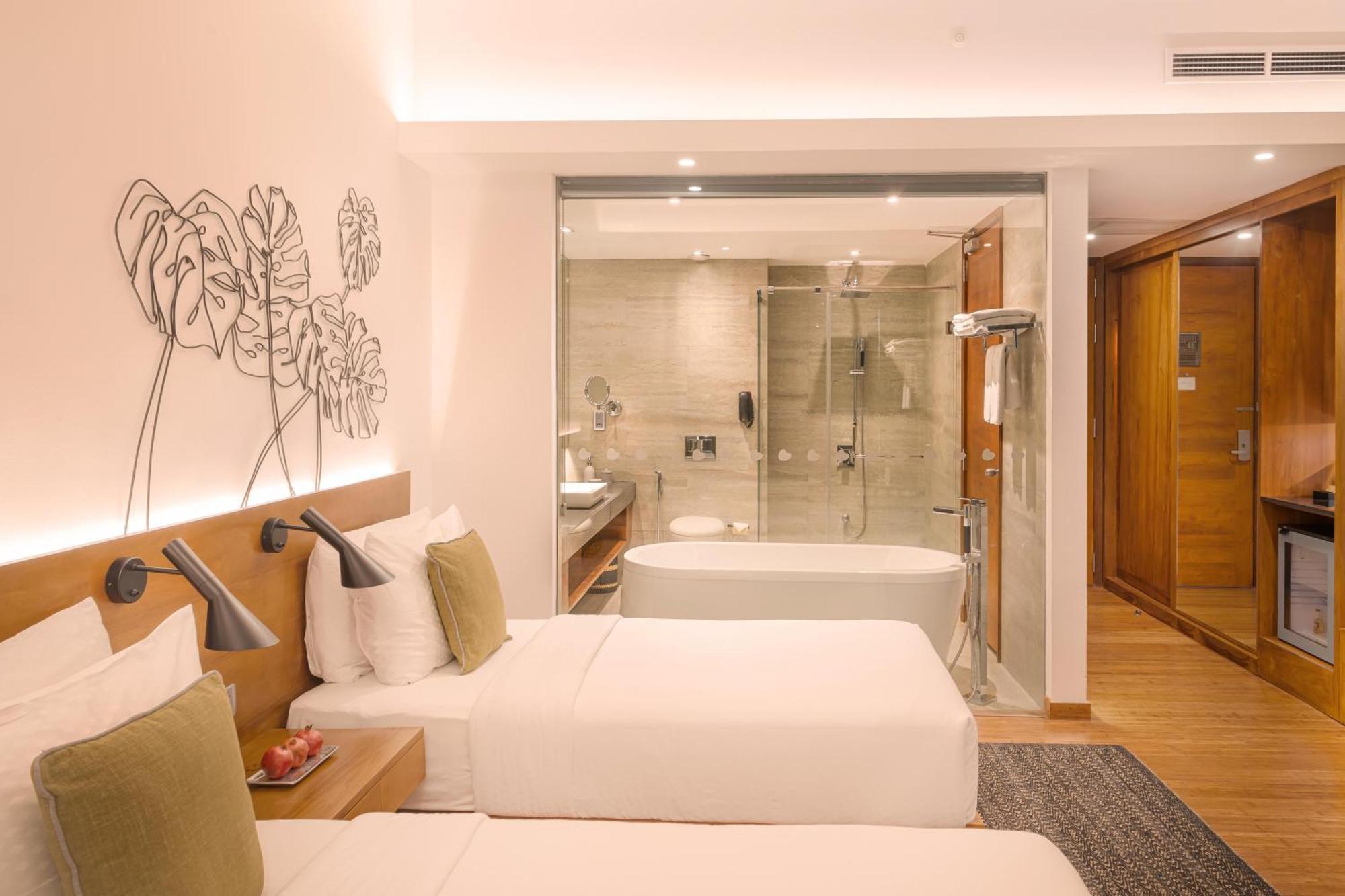 Отель Jetwing Colombo Seven Экстерьер фото